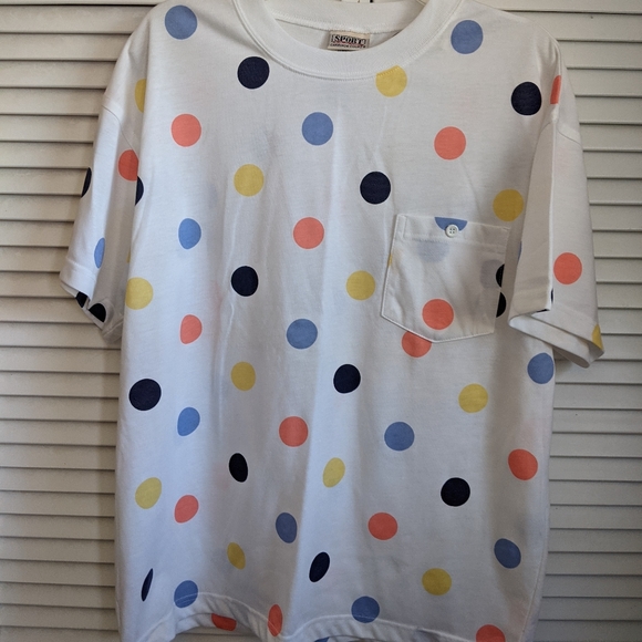 Tops - Vintage Carriage Court Tee Shirt.              2